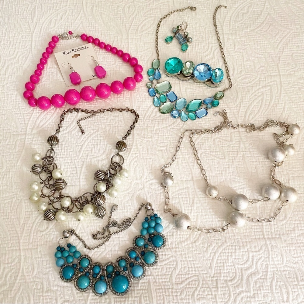 Costume Jewelry Bundle:Necklaces/Earrings/Bracelet